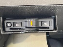 【ETC】高速道路の料金所をストレスなく通過！話題のスポットやサービスエリアに多い「スマートIC」利用時は必須のアイテムです。当店でセットアップを実施、ご納車当日からすぐにご利用いただけます！