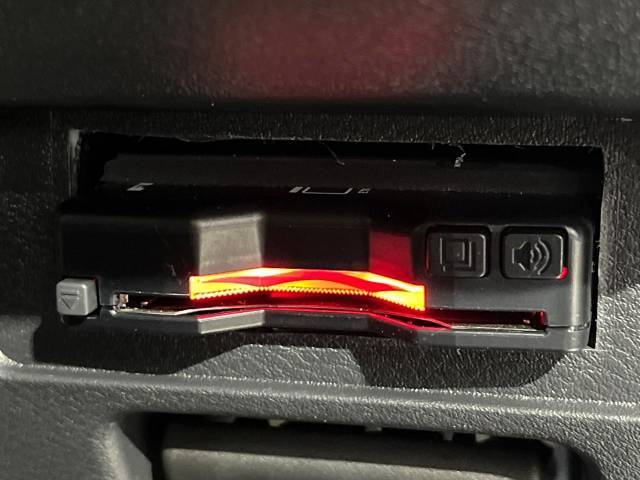 【ETC】高速道路の料金所をストレスなく通過！話題のスポットやサービスエリアに多い「スマートIC」利用時は必須のアイテムです。当店でセットアップを実施、ご納車当日からすぐにご利用いただけます！
