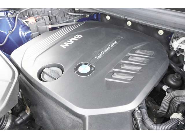 エンジンに定評のあるBMW、そのエンジンはパワフル＆エコ＆官能性を実現☆お問合せ（無料ダイヤル）0078-6002-613077迄お待ちしております。大阪府吹田市芳野町5-55　毎水曜、第二火曜日定休　10：00～19:00