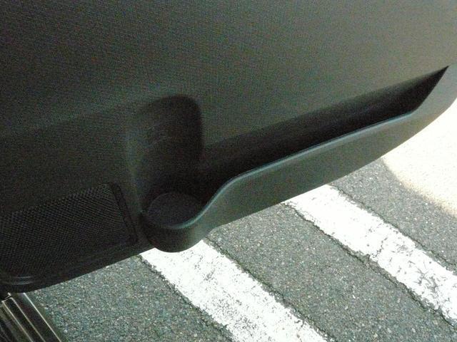 ドアにもドリンクホルダー付き