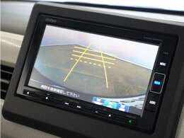 ◆バックカメラ◆リバースにするだけで映ります、後方の安全確認や、狭い駐車場での車庫入れ、雨の日や夜間など視界の悪い時に便利です！安全にバックする為には欠かせない装備です。