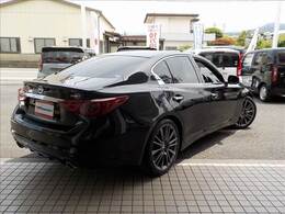 メーカーナビフルセグ☆アラウンドビューモニター☆ビルトインETC2.0☆サンルーフ☆黒本革シート☆前席シートヒーター☆LEDヘッドライト☆クリアランスソナー☆エマージェンシーブレーキ☆レーダークルーズ