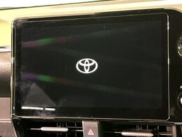 【10.5インチ　ディスプレイオーディオ】大画面のディスプレイはAppleCarPlayやAndroidAutoが利用可能。大きな画面でスマホナビアプリ等が利用いただけます♪