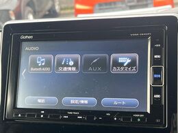 【純正ナビ】人気の純正ナビを装備。オーディオ機能も充実しており、Bluetooth接続すればお持ちのスマホやMP3プレイヤーの音楽を再生可能！毎日の運転がさらに楽しくなります！！