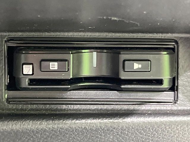 【ETC】高速道路の料金所をストレスなく通過！話題のスポットやサービスエリアに多い「スマートIC」利用時は必須のアイテムです。当店でセットアップを実施、ご納車当日からすぐにご利用いただけます！