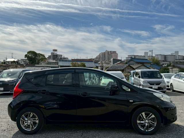 ★自宅から簡単に車に関する相談ができるサービスとして、オンライン購入相談＆商談を実施中です！お客様のご希望に合わせて、ご希望の日時などをお選びいただけます。先ずはメールもしくはお電話にてお問合せ下さい