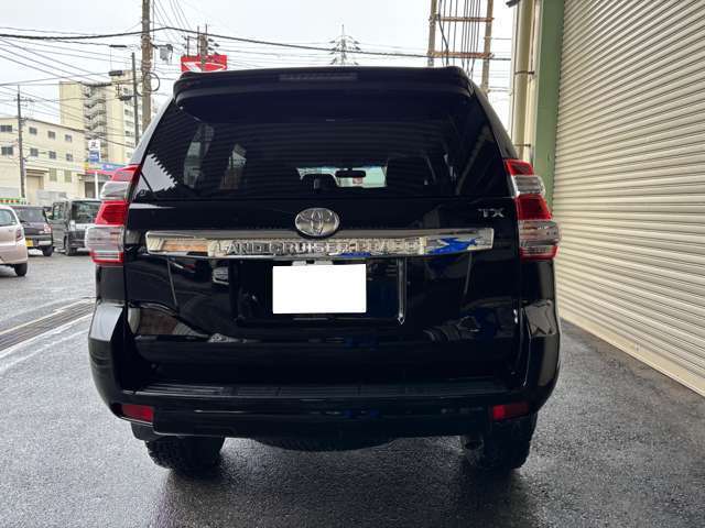 車検整備・板金修理・アフターパーツ取り付け・自動車保険などのお客様が安心してカーライフをお過ごし頂けるよう取り組んでおります