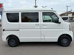 当店中古車は比較的状態の良い車を厳選しております。