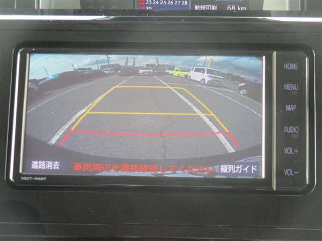 バックカメラ付き♪車庫入れ、バックでの駐車時に後方が見える事での安心感は大きいです☆一度装備したら外せなくなるアイテムです♪