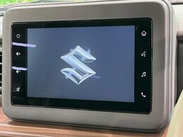 【ディスプレイオーディオ】視認性が高いディスプレイオーディオを装備♪操作性も良好で直感的なソース選択が可能です。