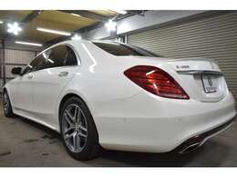 無料2年保証付＆店頭エンジンオイル交換＆ポリマーメンテナンスが年3回3年間サービス☆遠方の方は陸送納車費用無料！☆納車後もしっかりとサポート☆専門店として充実のアフターサービス完備