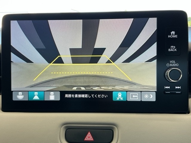 バックカメラ付きで後方の確認も安心です！スムーズな駐車・車庫入れをサポートいたします！