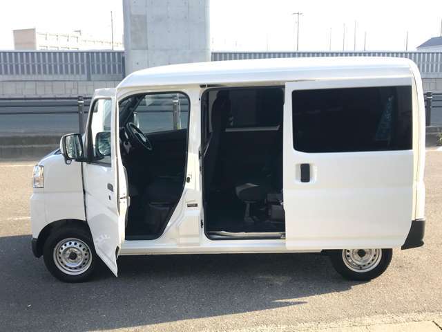 乗り降りしやすい車です！