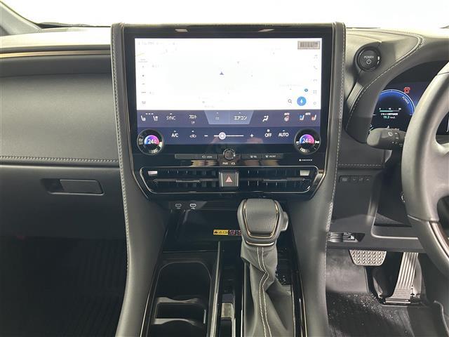 【シフトレバー】シフトも操作しやすく快適なドライブを楽しんでいただけます！