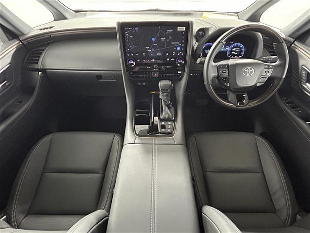 【インパネ全体】全方位で視界が広く、高い目線で運転もしやすいです！