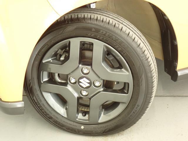 個性的なデザインの純正アルミホイールが　足元のポイントです☆　タイヤサイズは、155/65R14です。