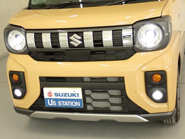 駐車時などの低速でも反応する　低速時ブレーキサポート。前進にも後退にも対応しています。