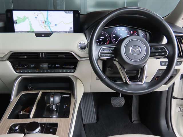 この車が気になると思われたら、まずは在庫状況からお気軽にお問い合わせ下さい