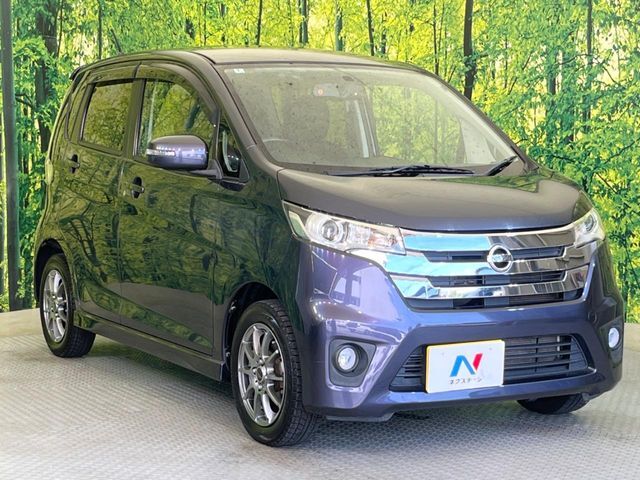 大好評のボディコーティング「弾スプラッシュコート」もご納車までに施工可能。通常のガラスコートと異なる、耐久年数6年の無機質ガラスコーティングが、ボディをキレイな状態に保ってくれます。