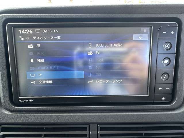★カーナビ本体￥49,000円～工賃￥17,000円（取付キット等含む）で取付できます。お客様に必要なカーナビも、当店取り扱いカーナビ10種類の中からご提案いたします！