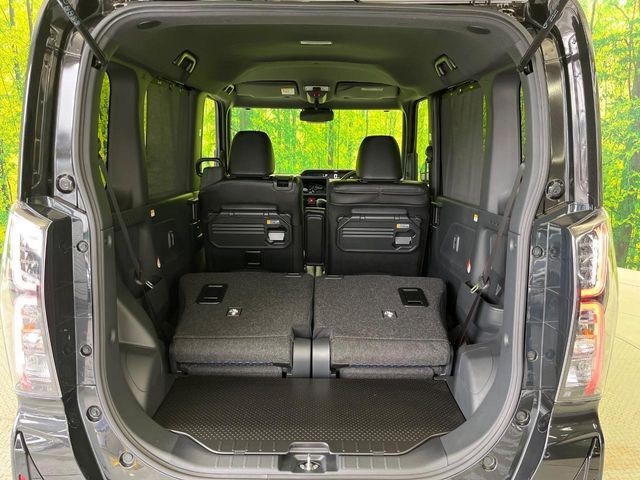 普段のお買い物や通勤、送迎等に十分な荷室スペースを確保しております。セカンドシートを倒すと、大きな荷物の積載も可能です♪