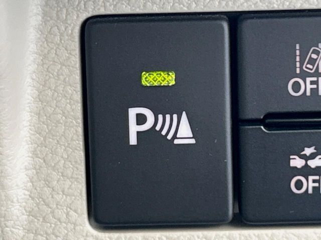 【クリアランスソナー】バンパーに付いたセンサーが障害物を検知！一定の距離に近づくとアラートで教えてくれます♪狭い駐車スペースや車庫入れ時も安心ですね☆