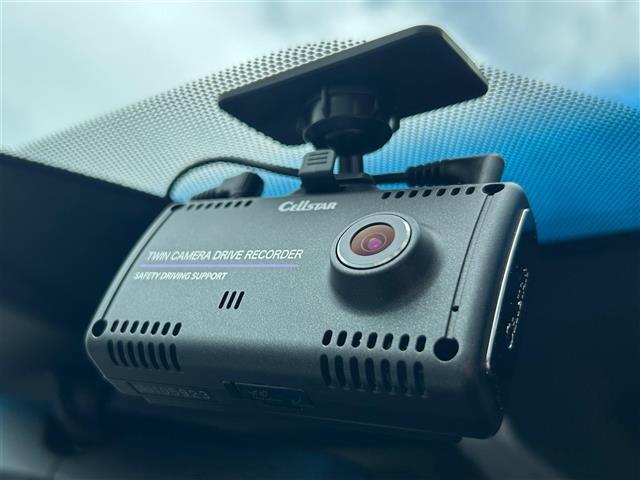 気になる車はすぐにお問い合わせください！右のカーセンサー専用無料ダイヤルから、専門スタッフがお車のご質問にお答えいたします！