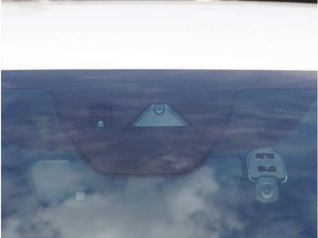 衝突軽減ブレーキのカメラです！