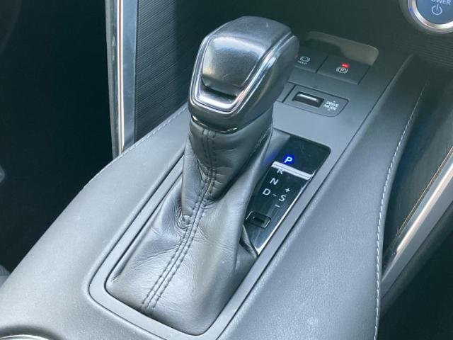 お車に合わせて無料保証以外にも、保証範囲、期間、距離を拡充させた有料保証もご用意しております！中古車の購入が初めてで不安・・・というお客様もご安心ください！