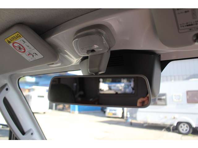 自社入庫車両は高品質でオプション充実のお車が多く、入庫から販売までの期間が短い人気商品です。