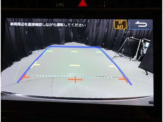 当社指定整備工場にて点検・整備を実施します！エンジンオイル・エレメント・ワイパーゴムを交換後、整備記録簿を納車時にお渡しいたします！
