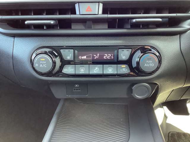 ★色々な装備のスイッチ類がここにあります！