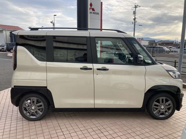 【KMGホールディングスとは】西日本で約80店舗を運営しています☆70年以上自動車を販売してきたノウハウでお客さまの車選びを大切にサポートさせていただきます☆是非質の高い接客を体験してみてくださいね☆