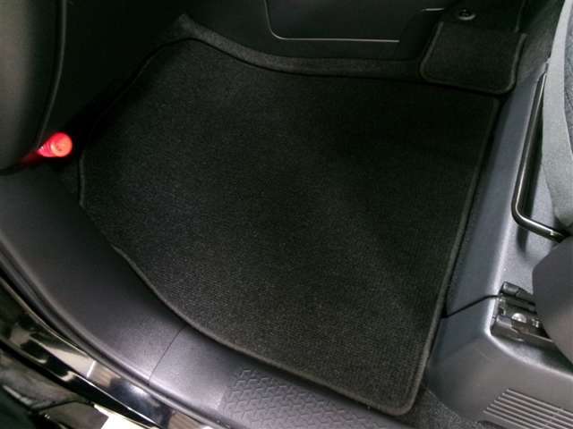 お車について詳細情報など、お気軽にお電話ください！