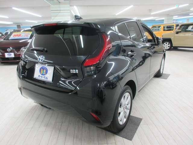 オートベル東バイパス店・オートベル浜線バイパス嘉島店・オートベルサンロードシティ人吉店の熊本県下3店舗に総在庫常時800台以上を展示しております。