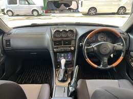 内装ルームクリーニング済みです。しっかり綺麗にしていますので、是非、お確かめください。納車時にはもう一度キレイにいたしますよ！