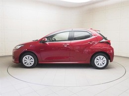 低燃費で環境にもやさしいハイブリッド車です。トヨタ専用診断機器でハイブリッドシステムを綿密に点検してあります！