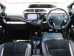 すっきりとしたアクアらしいデザインのダッシュ回り！フロントビューの視認性もよく運転しやすいと思います★