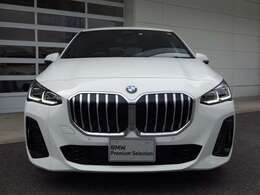 在庫車両はすべて、入庫段階での厳正な車両チェック（第3者機関日本査定協会による査定）を実施しております。メーター改ざん車、修復歴車などは一切ございませんので、どうぞご安心くださいませ。