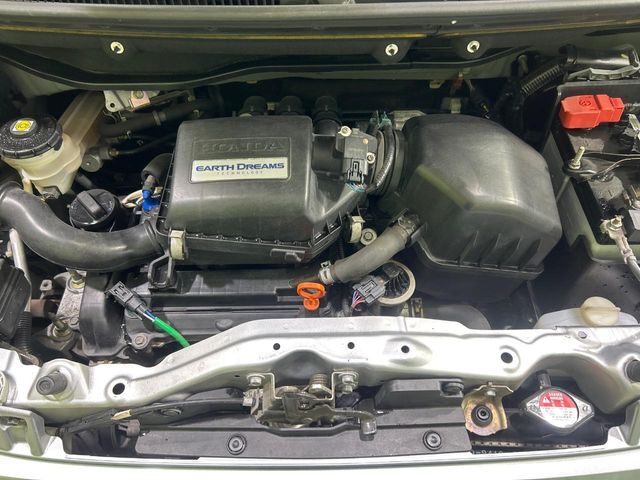 親切・丁寧な専門メカニックスタッフが応対！・車検・点検整備・事故等の修理などアフターサービスも安心。お車のカスタマイズもネクステージのサービススタッフまでご相談ください！