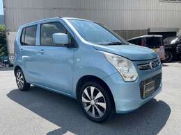 外装はバックドア、リアバンパーに凹みがあります。その他は気になるようなキズは無く艶がありキレイな状態です。☆