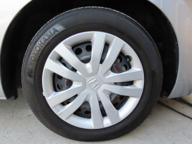 純正のホイールカバーを履いてます！