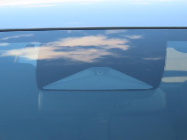 安心の衝突被害軽減装置・レーンキープアシスト付きです