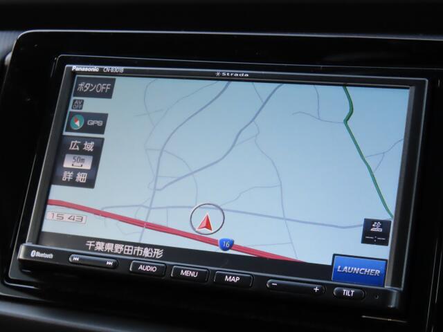 メモリーナビ装備で、知らない場所もあっという間に検索♪ちょっとしたお出かけや旅行もこれでバッチリですね。