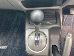 オートマ車です。