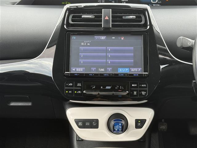 久留米みやき店では、洗車機のご利用も可能です。水洗い洗車からコーティング洗車まで誰でもご利用可能です。
