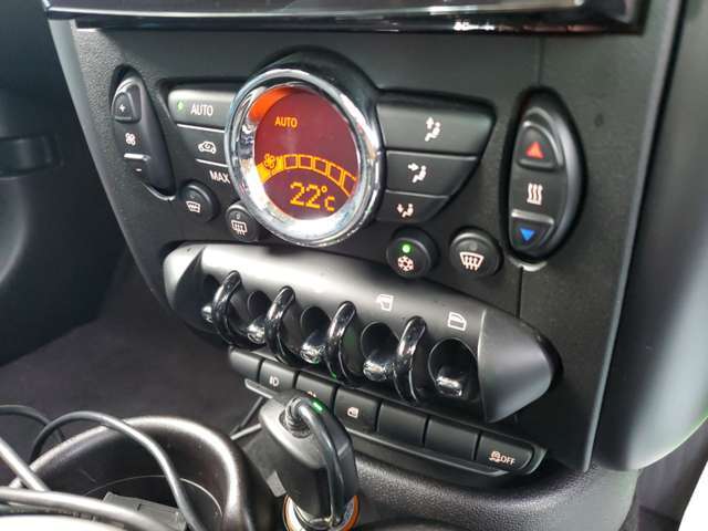 オートエアコン。