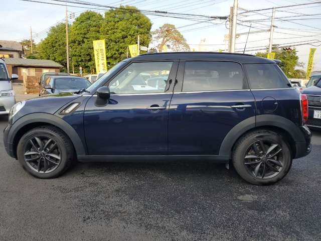 外装は、気になるような傷も少なく綺麗な状態です。