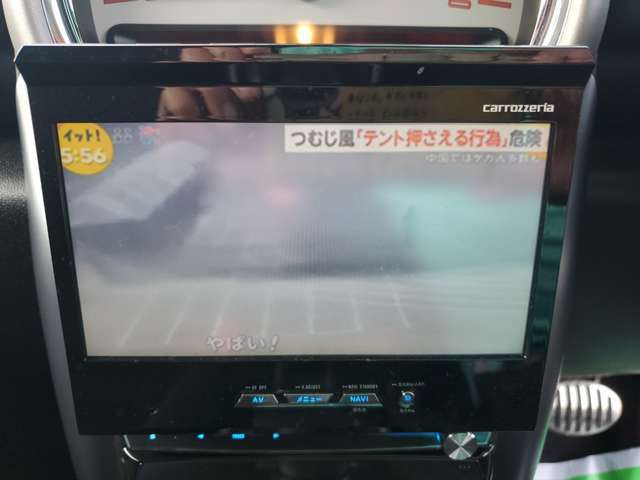 社外ナビ、TV。