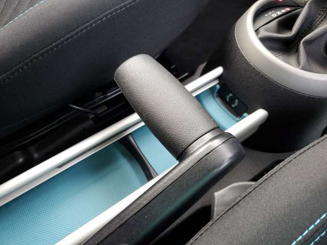 サイドブレーキ。